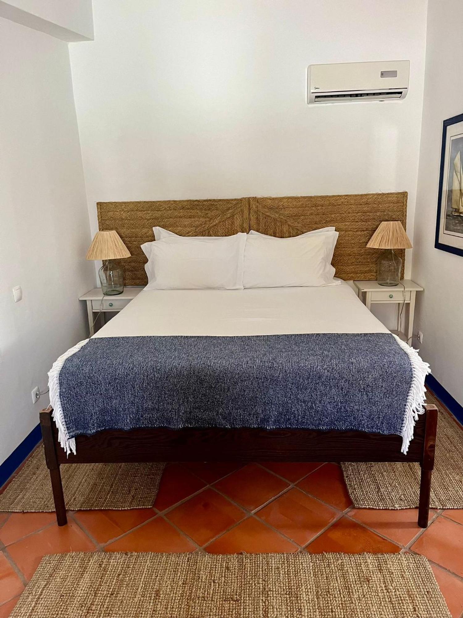 Casas De Juromenha Guest House Bagian luar foto
