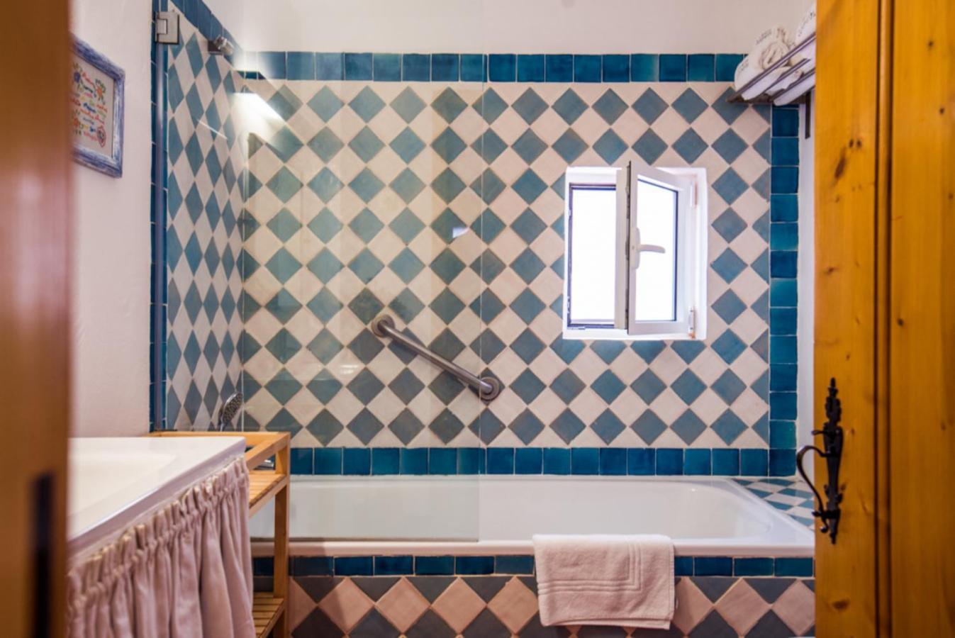 Casas De Juromenha Guest House Bagian luar foto